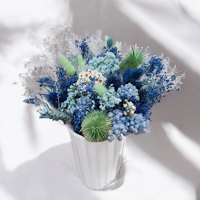 Handgemaakt bloemenarrangement